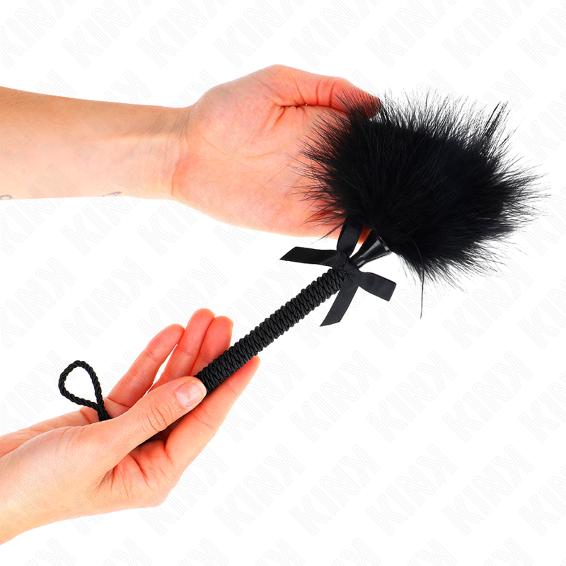 Kink - Bacchetta in Corda di Nylon con Piume Tickle e Fiocco Nero 25 Cm - immagine 3